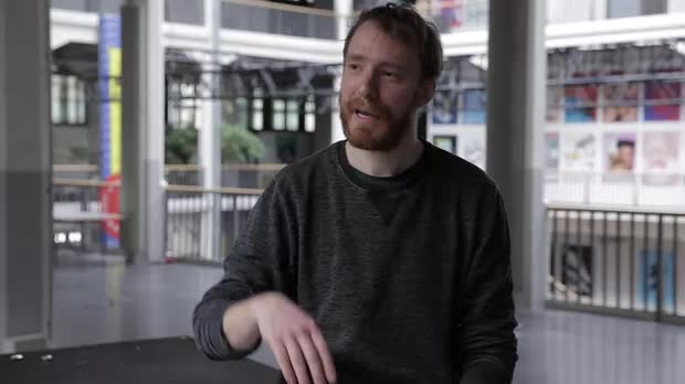 Bild:  Absolvent*innen stellen ihre Arbeiten vor: Peekaboo von Michail Rybakov